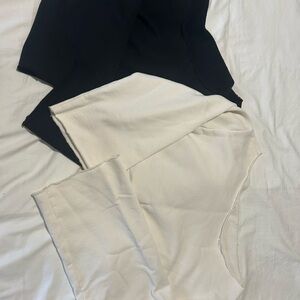ALO Yoga Black and Cream Crop Tops